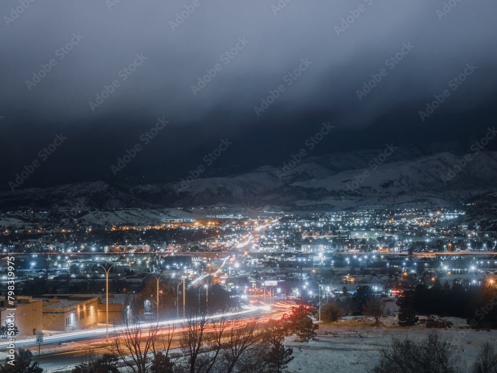 Obraz premium Cold road in Winter in Colorado