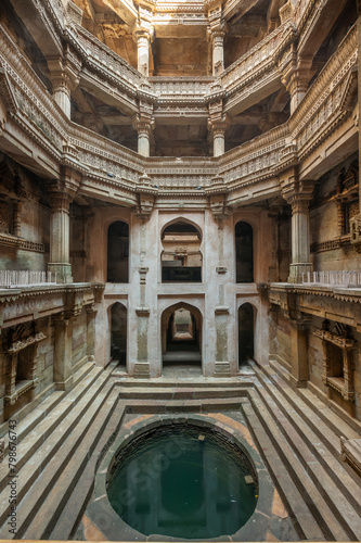 Adalaj is a stepwell situated in Gujrat state in India. This is a very old stepwell.