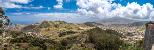 Teneriffa, Spanien: Panorama der Ausläufer des Anagagebirges und La Laguna