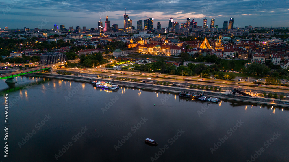 Fototapeta premium view of Warsaw from above the Vistula river in spring in Poland