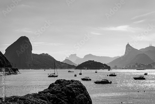 Rio em Preto e Branco