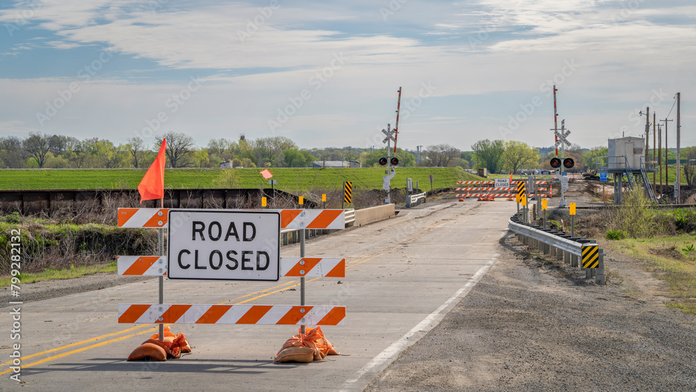 Naklejka premium road construction and closure near Hamburg in southern Iowa