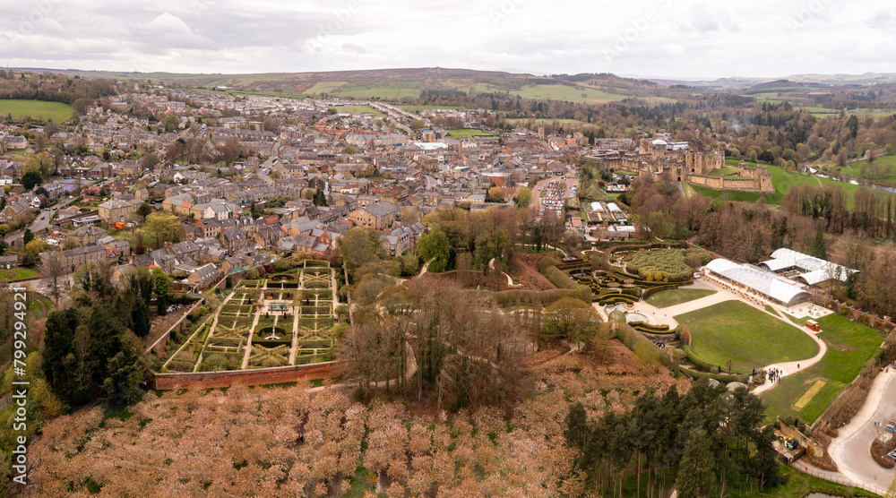 Obraz premium Aerial landscape of the Northumberland town of Alnwick 