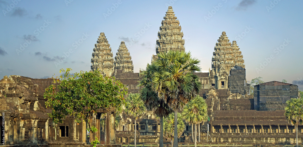Naklejka premium main temple complex of angkor wat