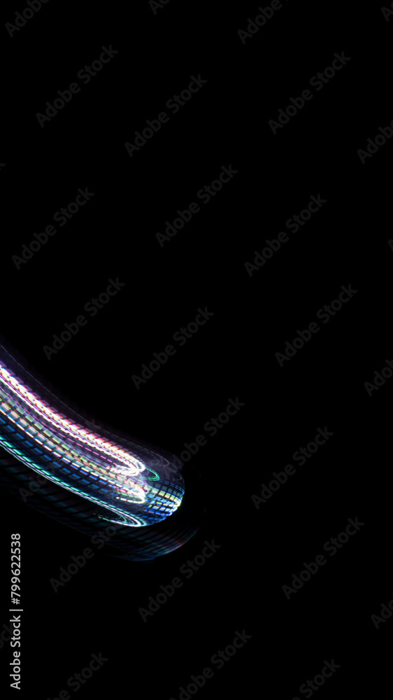 space licht malen lila rauch linien striche leuchten dunkel hintergrund videoeffekt ki superkraft Visueller Effekt bunte lichter bildschirm organizer anstieg augenschonend dunkel farbenspiel formen
