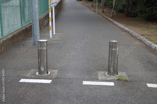 歩道と車止め