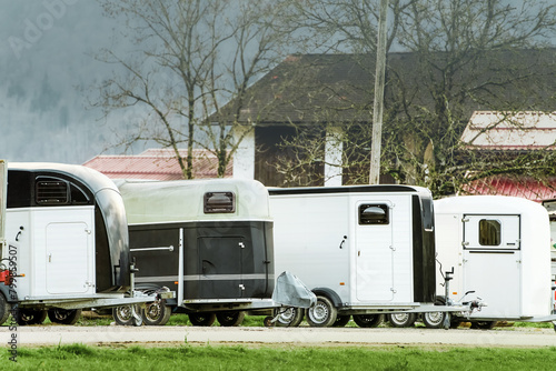Fotografija Horse Transportation: Efficient Trailer for Equestrian Travel