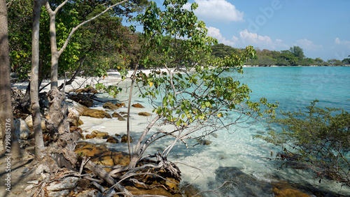 sai kaew beach on koh samet island