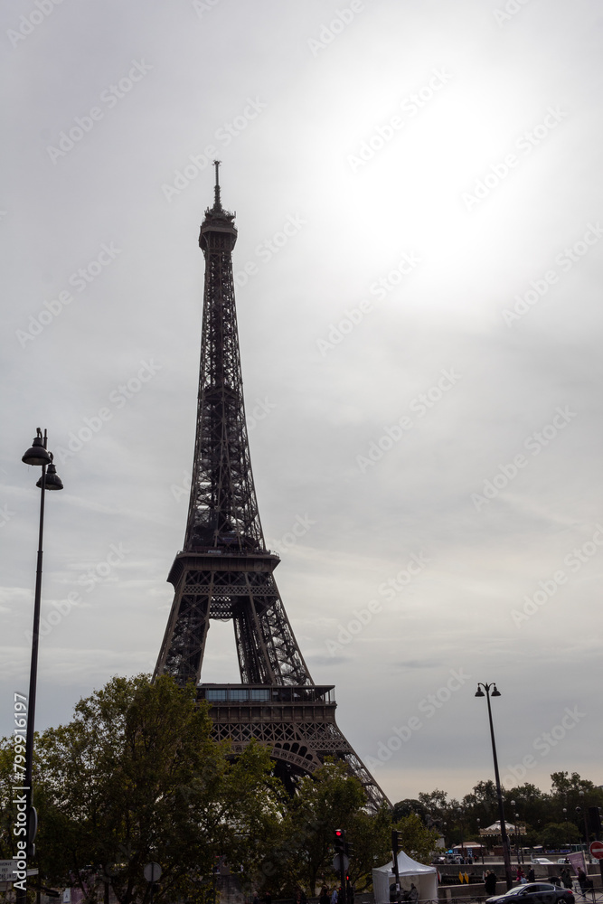 eiffel tower city in summer