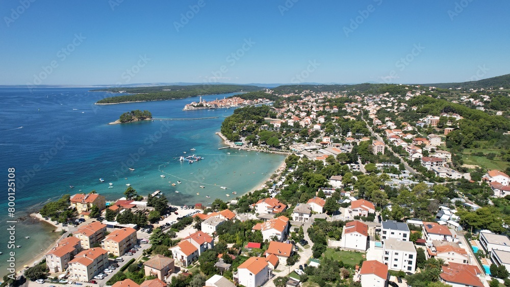 Strandurlaub am Rande der Insel Rab in Kroatien