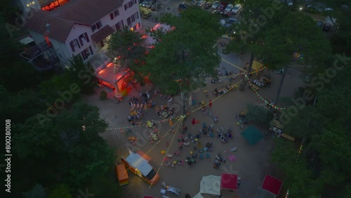 A surf film premiere filmed with a drone by night, Jo and Joe Hossegor