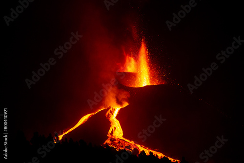 Erupción del volcán Cumbre Vieja en La Palma el 17 de octubre de 2021.  photo