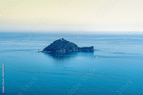 La Gallinara, una splendida isola nel Mar Ligure, tra Alassio ed Albenga