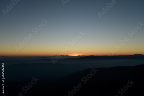 sunrise over the mountains © Fernando