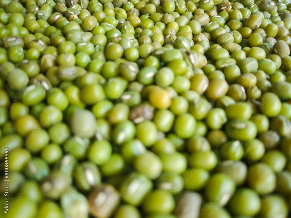 green peas background