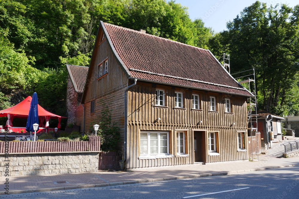 Haus mit Holzverkleidung in Rübeland im Harz Haus mit Holzverkleidung in Rübeland im Harz