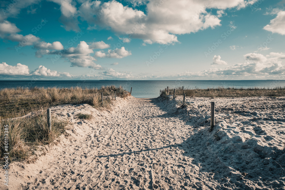 Fototapeta premium Strandabgang Südstrand Göhren, Ostsee Insel Rügen
