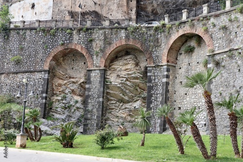 Maiori - Archi di sostegno della strada costiera dal porto photo