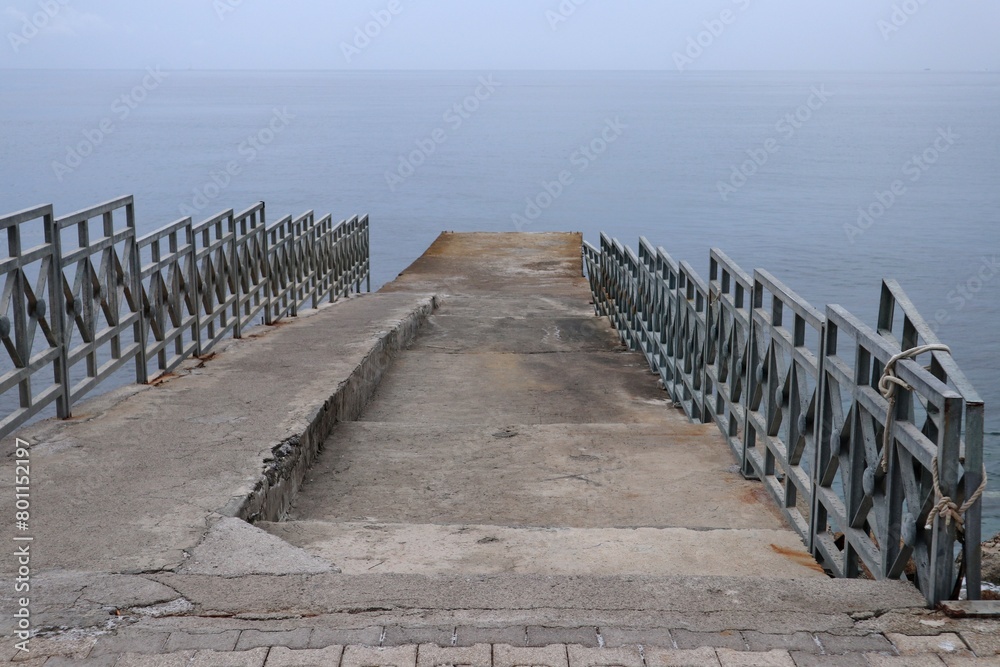 Maiori - Pontile della foce del fiume Reginna