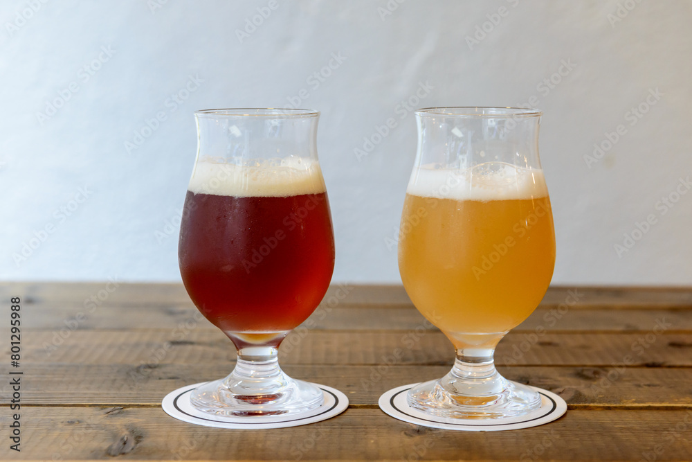 クラフトビール、グラスビール、黒ビール、エールビール、ホワイトビール、白ビール クラフトビール、グラスビール、黒ビール、エールビール、ホワイトビール、白ビール