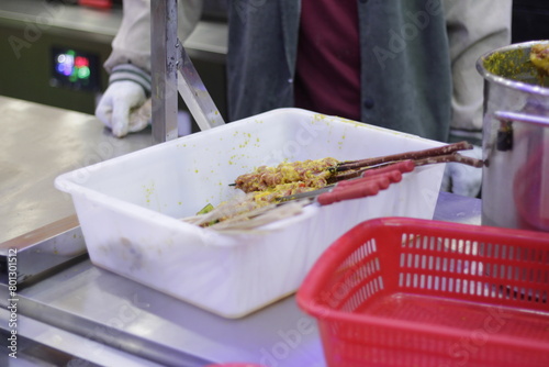 Barbecue processing, raw meat barbecue seasoning