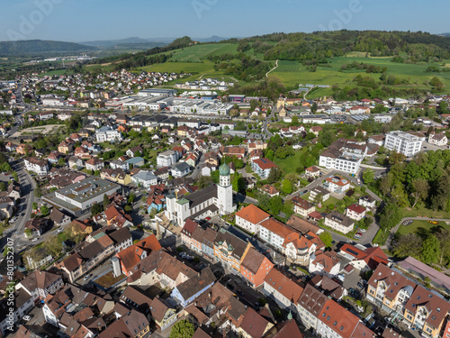 Luftbild von der Stadt Stockach mit der Kirche St. Oswald in der Oberstadt, historischer Stadtkern photo