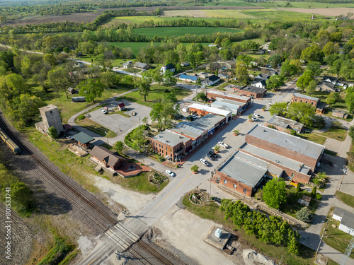 Fotomural historic town of Blackwater, Missouri, springtime aerial view