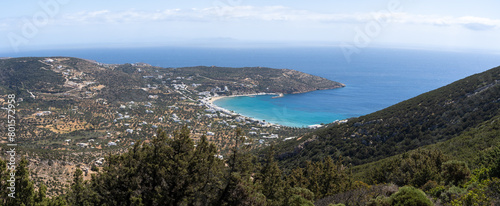 Plage de Platis Gialos à Sifnos, Grèce photo