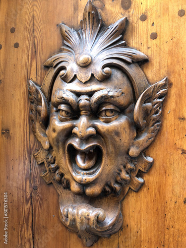 Fotografía Wooden figurehead of Bacchus