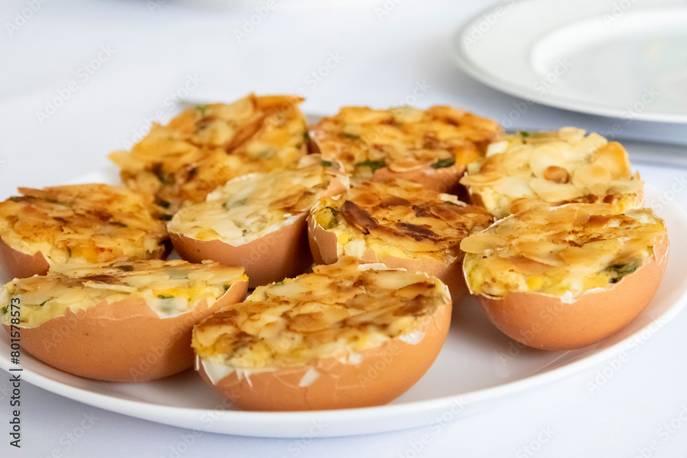 jajka faszerowane w skorupkach z migdałami,
stuffed eggs in shells with almonds jajka faszerowane w skorupkach z migdałami,
stuffed eggs in shells with almonds