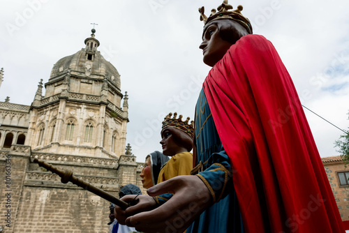 Pasacalles de la Tarasca y los gigantes y cabezudos en el Corpus Christi de Toledo, España photo