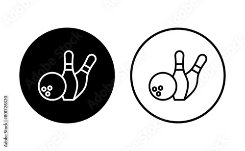 Bowling icon set. bowling ball and pin icon. bowling pins