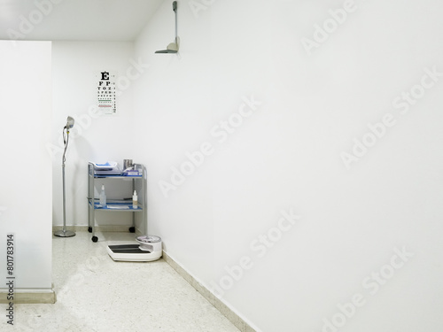 a doctor's office without people