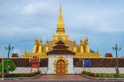 Pha That Luang is a gold stupa and a national symbol, Pha That Luang is located at Vientiane, Laos