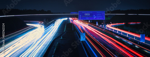 Autobahn bei Nacht - Speed - Traffic - Highway - Panorama - Datenautobahn - Motorway - Light Trails - Long Exposure - German 