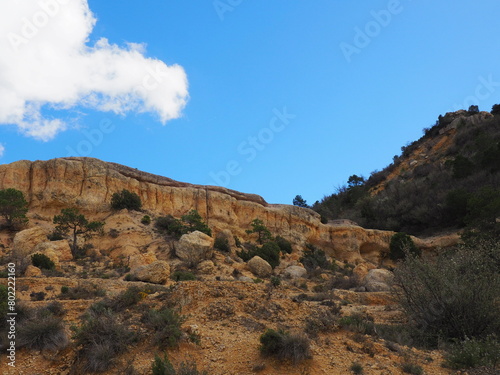 conjunto de hostalest en la montaña del montsant, formación rocosa de gran belleza y origen natural, vista desde la villa de albarca, tarragona, cataluña, españa, europa  