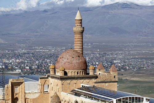 Ishak Pasha palace, Cupola and minaret, Dogubayazit, Turkey photo