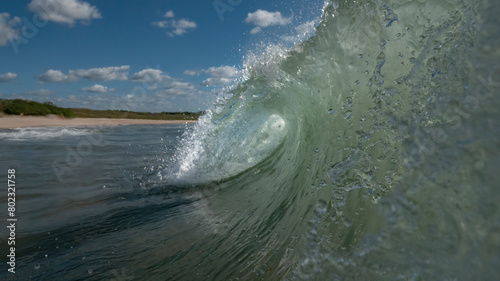 Fotografie Crashing wave detail with water splashing