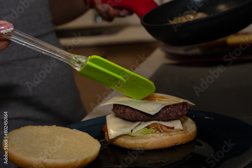 Preparation of a homemade hamburger