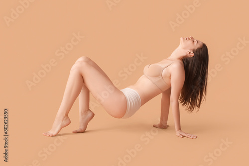 Body positive woman in unde...