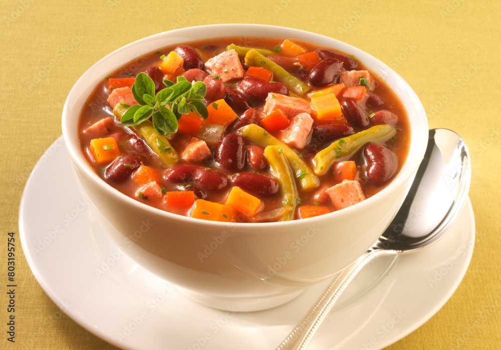 Feuertopf, Eintopf, Bohnen, Möhren, Suppe, Kidneybohnen, Feuertopf, Eintopf, Bohnen, Möhren, Suppe, Kidneybohnen,