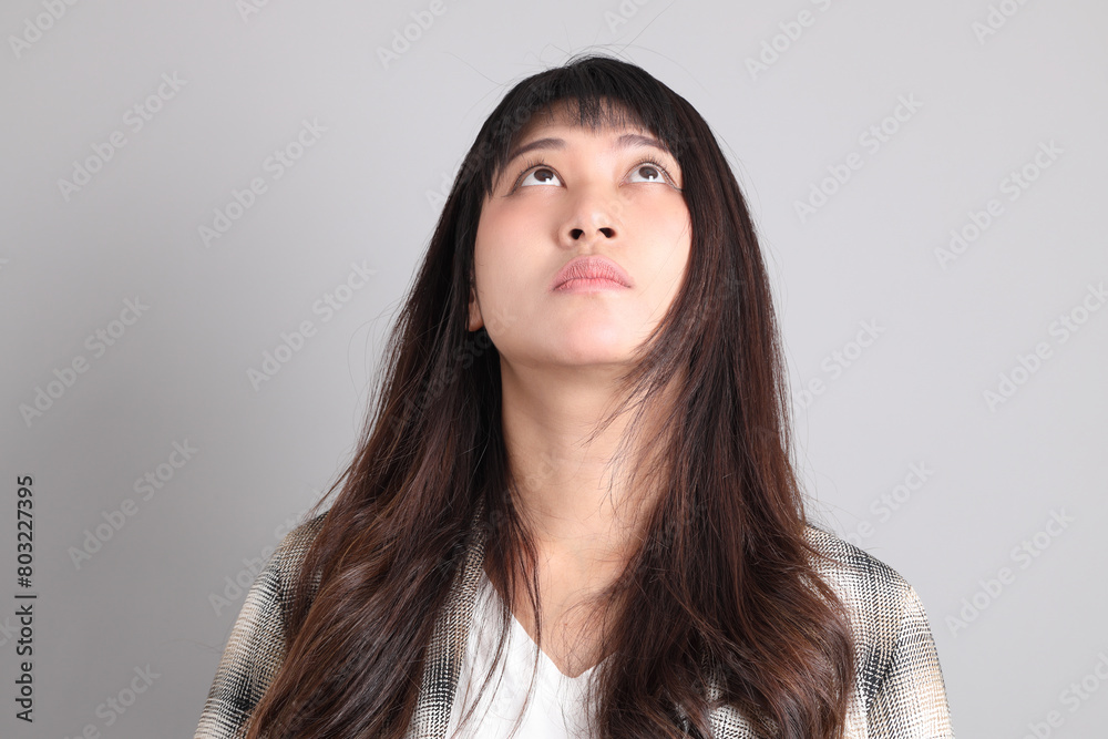 30s Asian woman 30s Asian woman