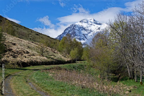 montagnes enneigées de Germ, Pyrénées 