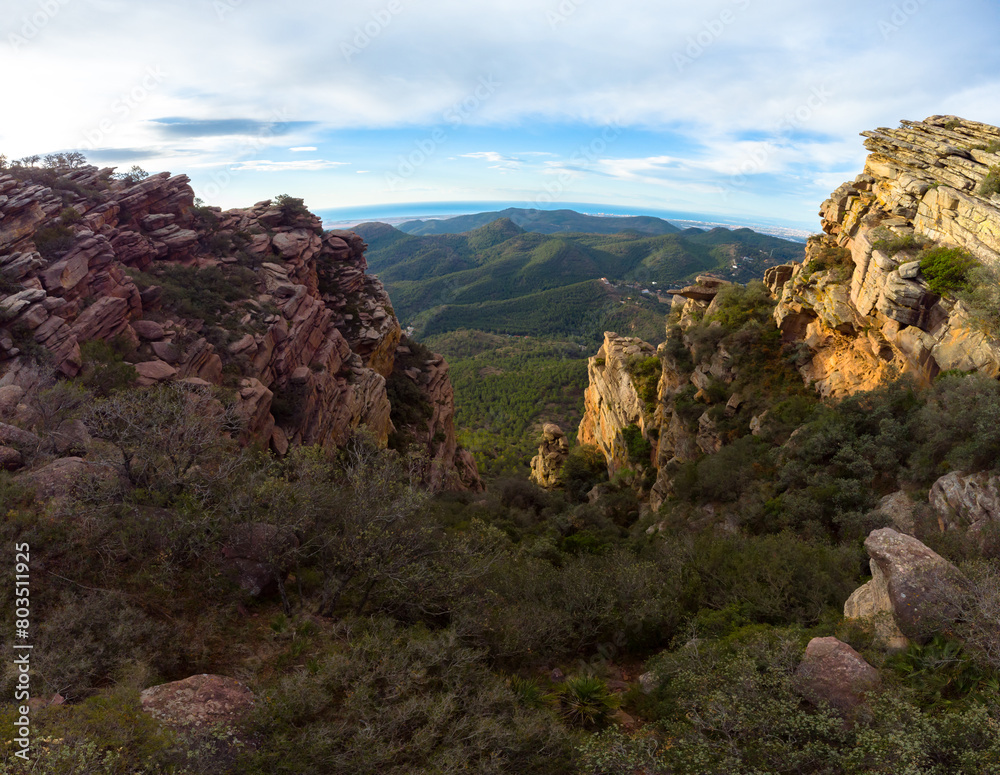 Mirador del Garbí, situado en Parque Natural de la Sierra Calderona (Valencia - España)