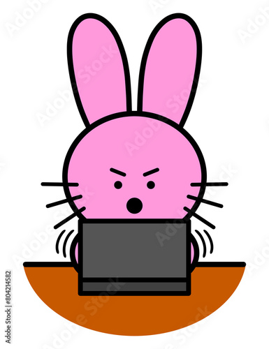 パソコンを使うウサギ　上半身　イラスト © yamasago