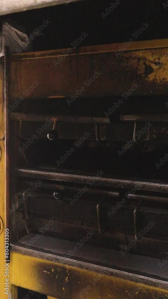 Pão sendo feito na padaria