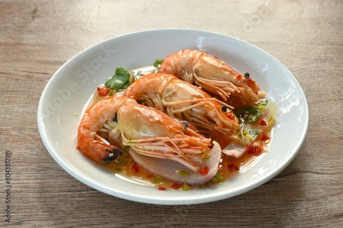 steamed river shrimp dressing Thai spicy and sour sauce salad on plate