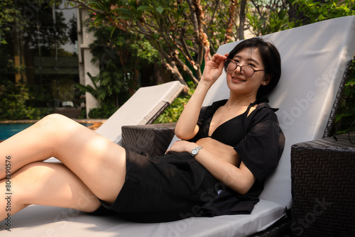 水着の女性