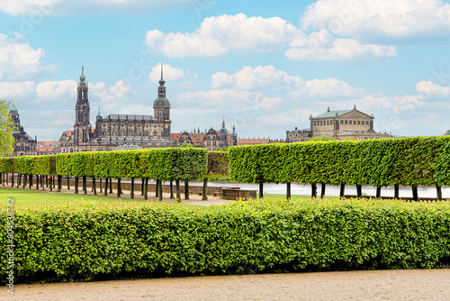 Blick vom Japanischen Palais auf die Altstadt von Dresden