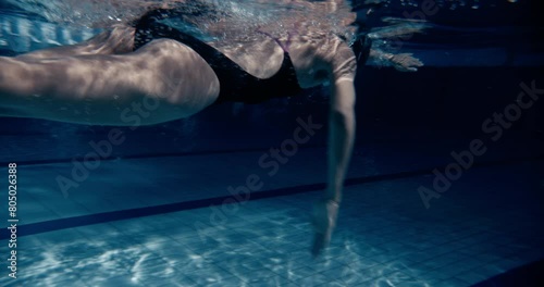 Swimmer doing the front crawl